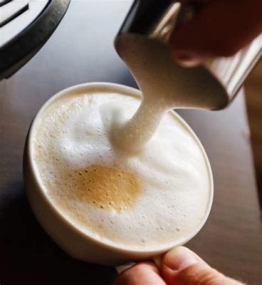 how to froth milk for latte art: Exploring the Science and Creativity Behind Perfect Foam